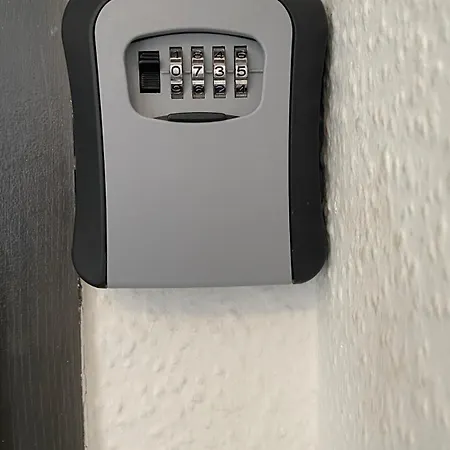 Apartment Nowa 1 *