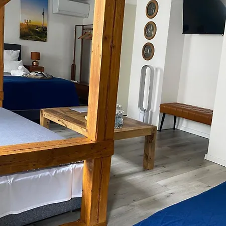 Nowa 1 Apartment *