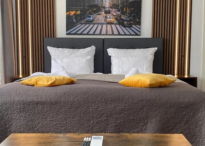 Nowa 1 *
